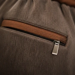[LEVE 3 PAGUE 2] Calça Masculina Augusto em Tecido Moletom com Controle Térmico (Estilo de Alto Nível!)