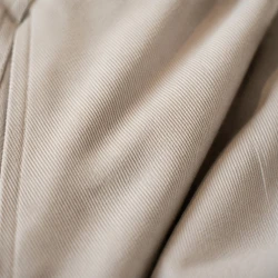 [LEVE 5 PAGUE 3] Calça Masculina Alfa em Sarja e Elastano (Moderna, Forte e Sofisticada!)