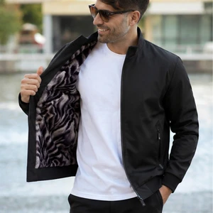[LEVE 2 PAGUE 1] Jaqueta Masculina Prime em SoftShell Impermeável e Forrada +3 BRINDES: Relógio, Cinto e Carteira